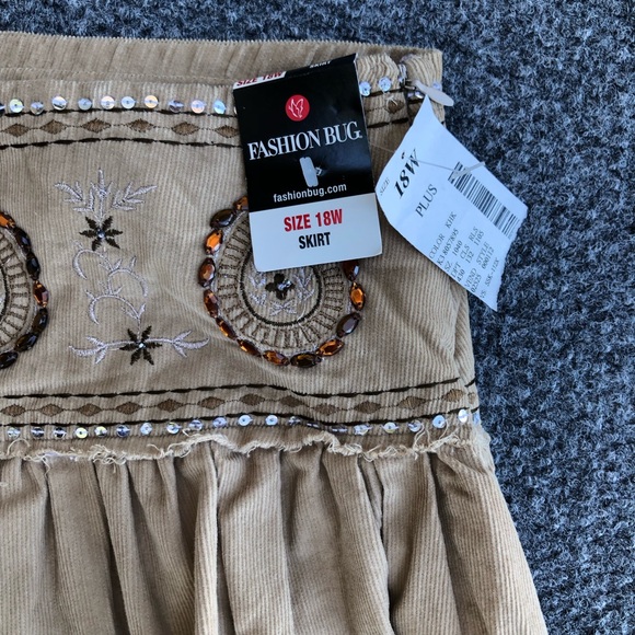 Fashion Bug corduroy tiered embroidered skirt size 18W - Picture 3 of 11